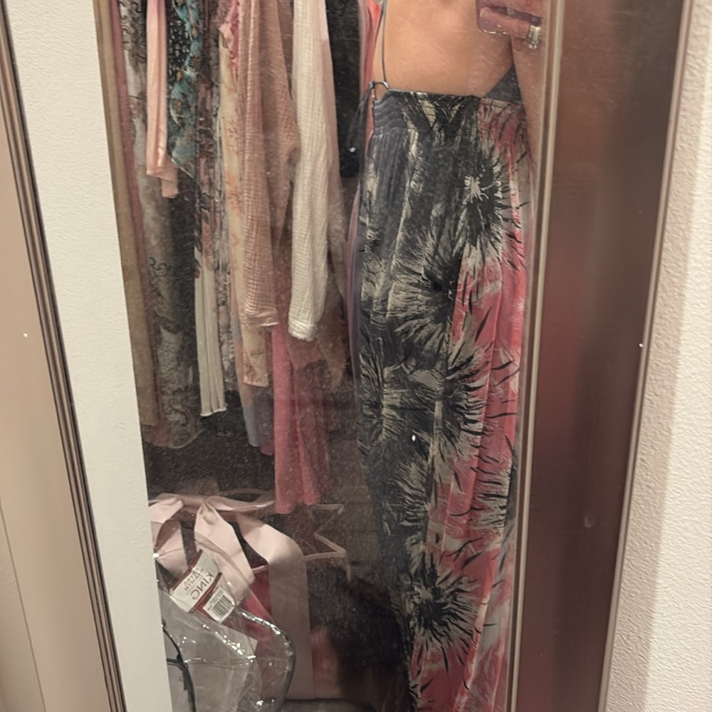 Dress - Picture 5 of 6